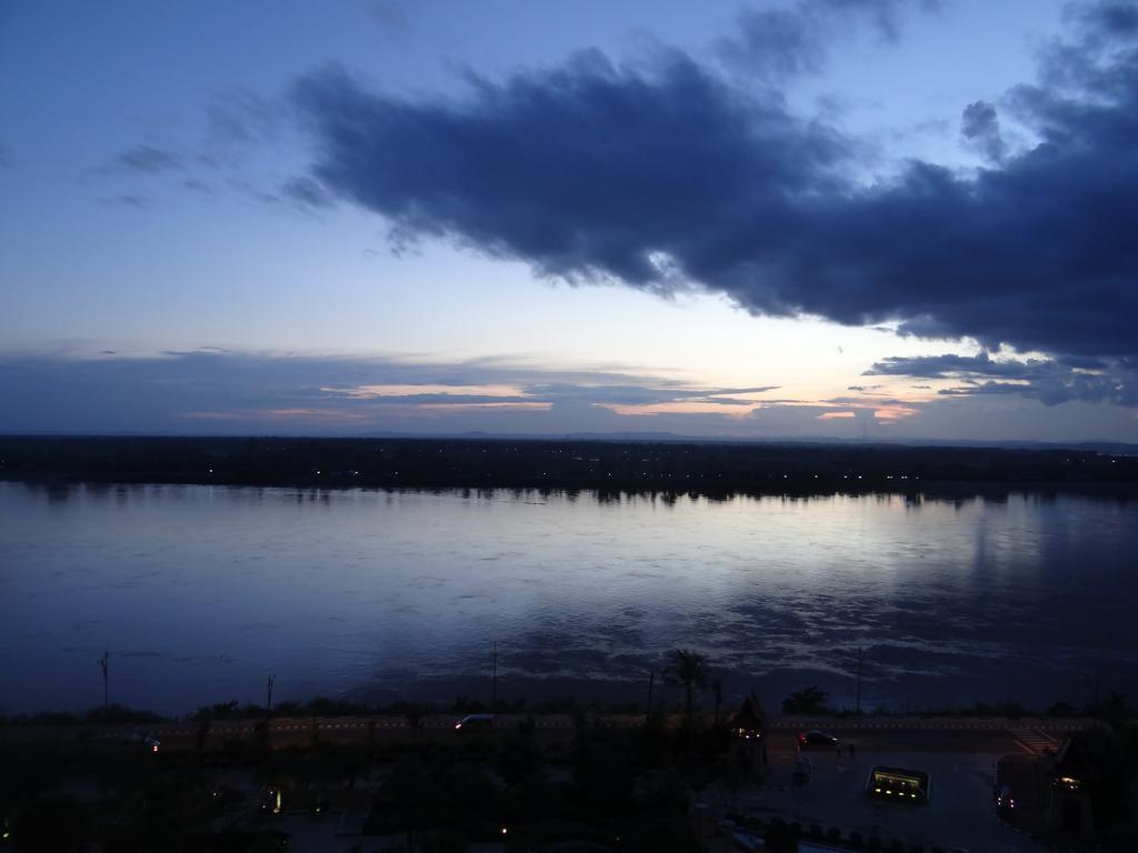 Landmark Mekong Riverside Hotel Vientiane Exterior foto